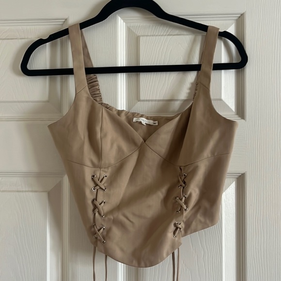 NIA crop top - Picture 1 of 4